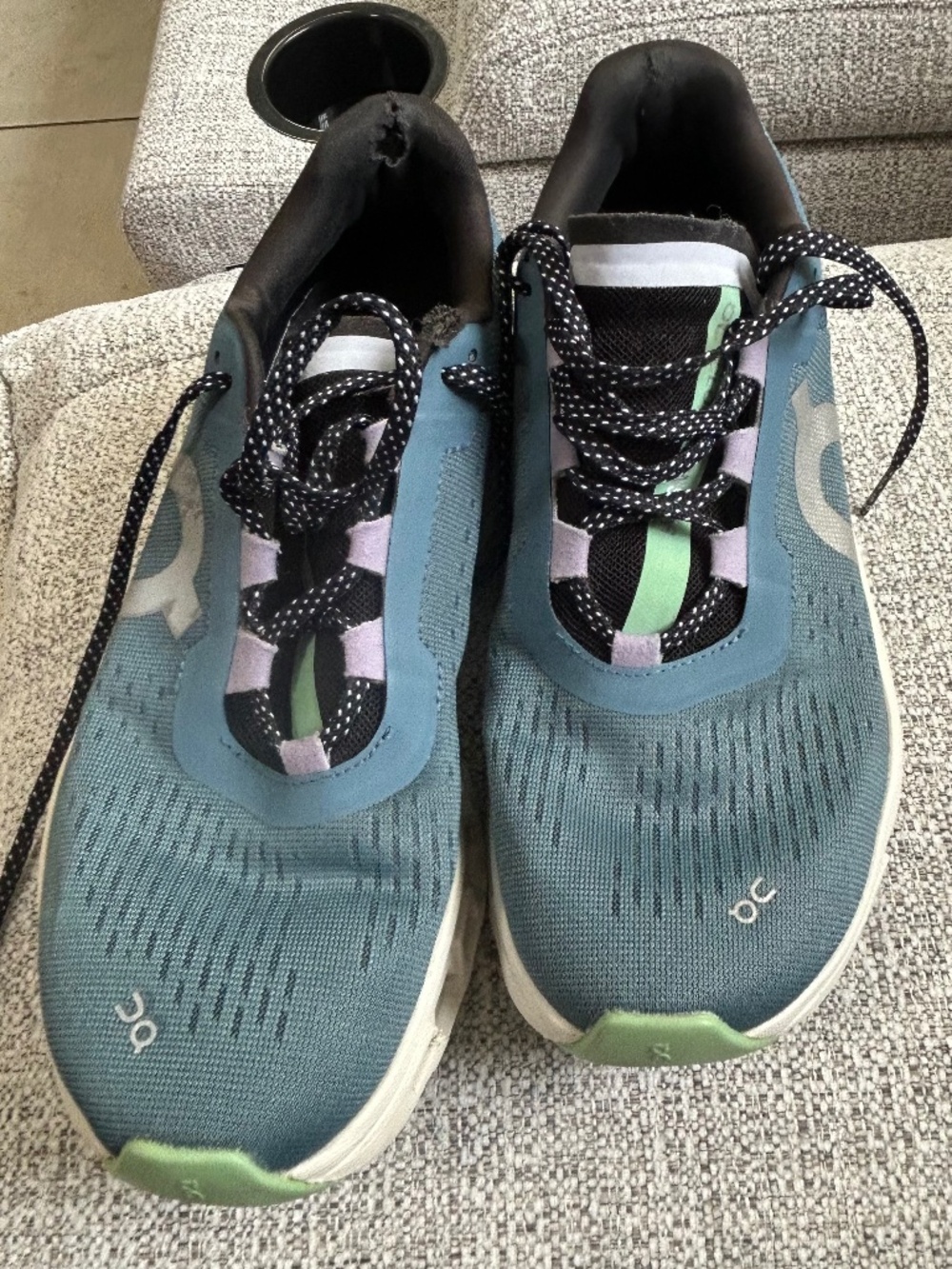 Tenis On Cloudmonster Mujer - Talla US 8 (EU 39) - Dust/Vapor